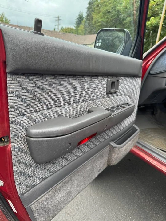 1994 Toyota 4Runner 2nd Gen - Image 12 of 22