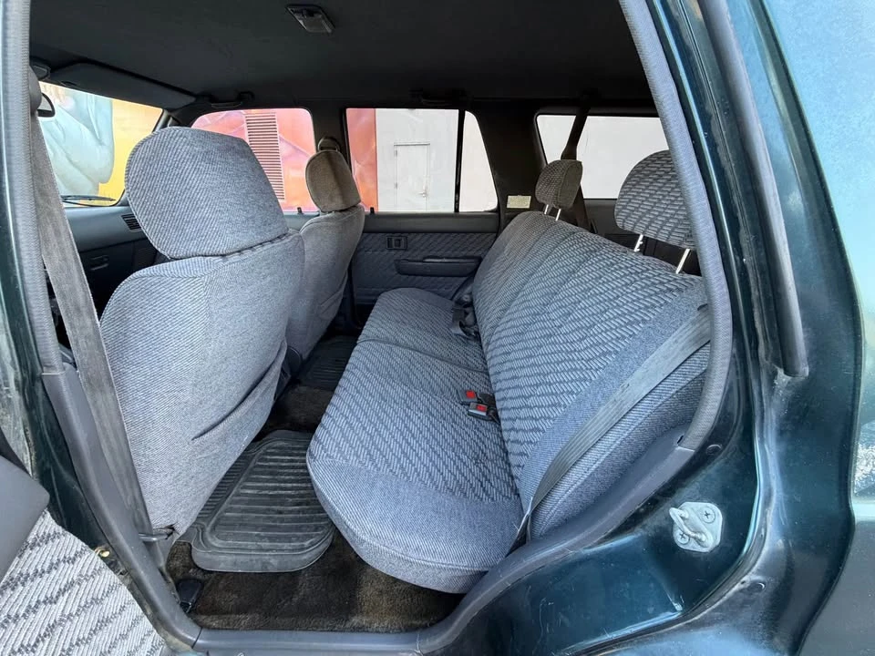 1994 Toyota 4Runner 2nd Gen - Image 6 of 13