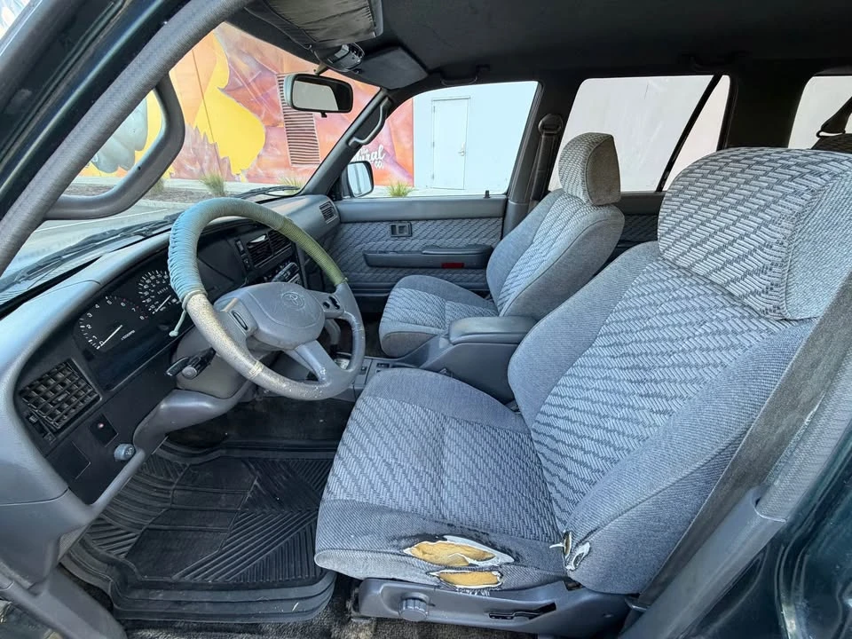 1994 Toyota 4Runner 2nd Gen - Image 5 of 13