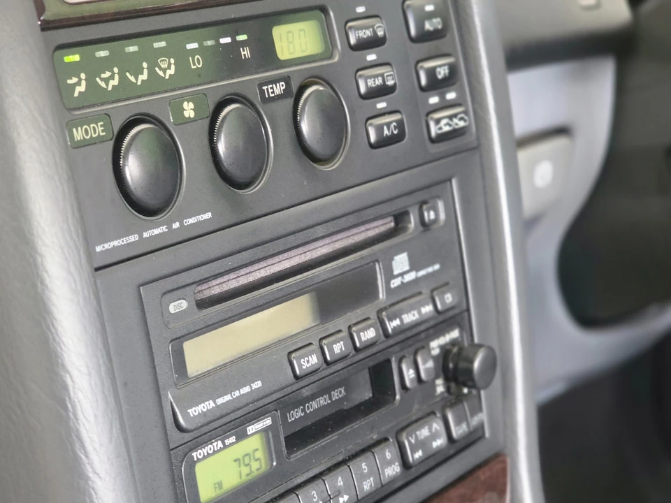 1996 Toyota Aristo - Image 28 of 31