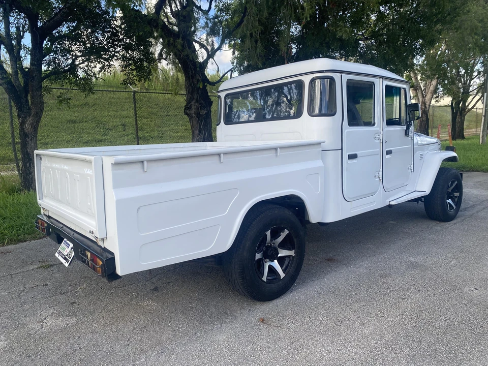 1994 Toyota Bandeirante - Image 15 of 30