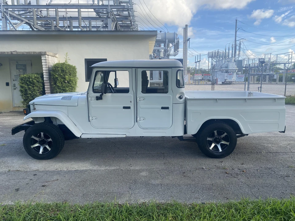 1994 Toyota Bandeirante - Image 8 of 30