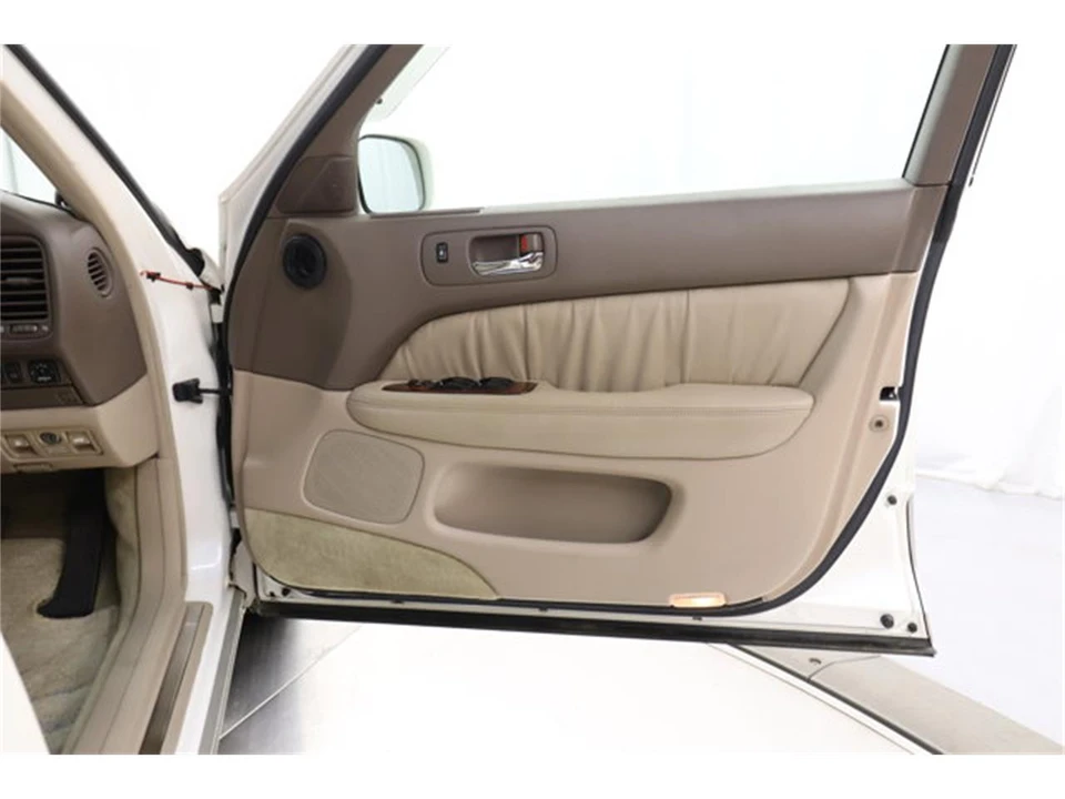 1994 Toyota Celsior 1st Gen - Image 21 of 31