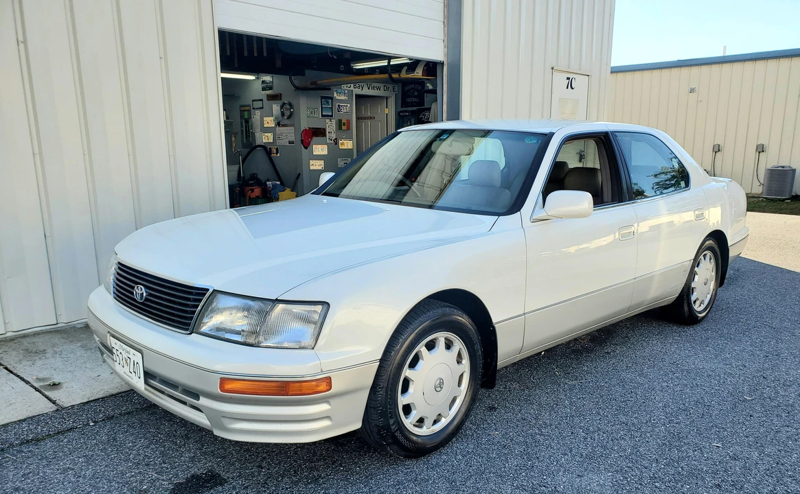1994 Toyota Celsior 1st Gen - Image 9 of 31