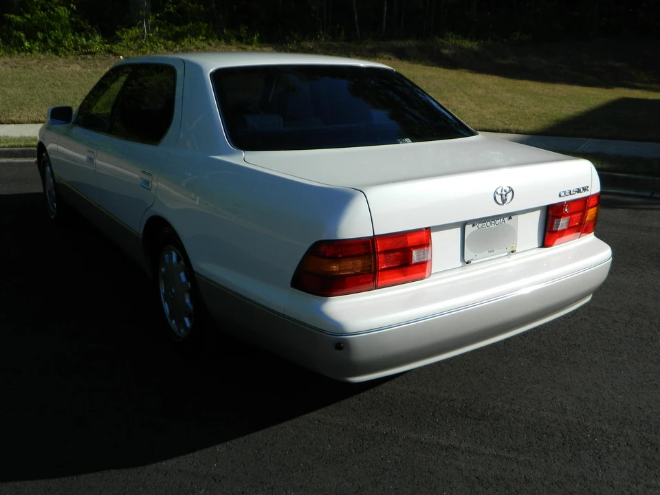 1994 Toyota Celsior 1st Gen - Image 13 of 31
