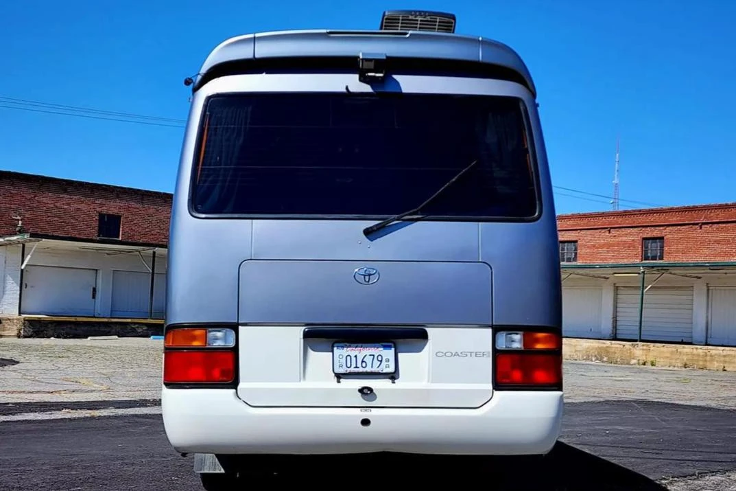1994 Toyota Coaster 3rd Gen - Image 5 of 31