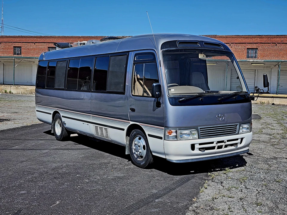 1994 Toyota Coaster 3rd Gen - Image 25 of 31