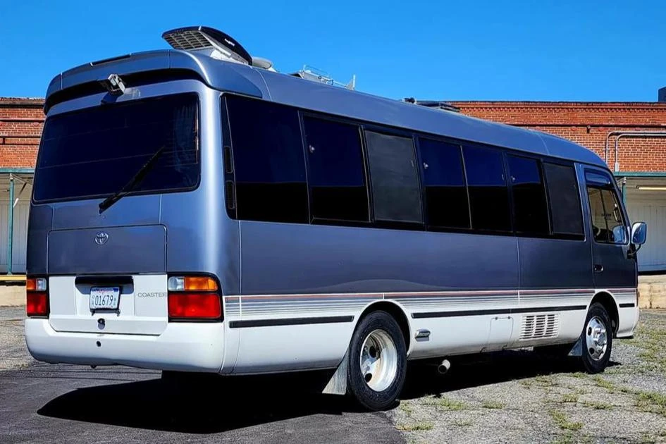 1994 Toyota Coaster 3rd Gen - Image 4 of 31