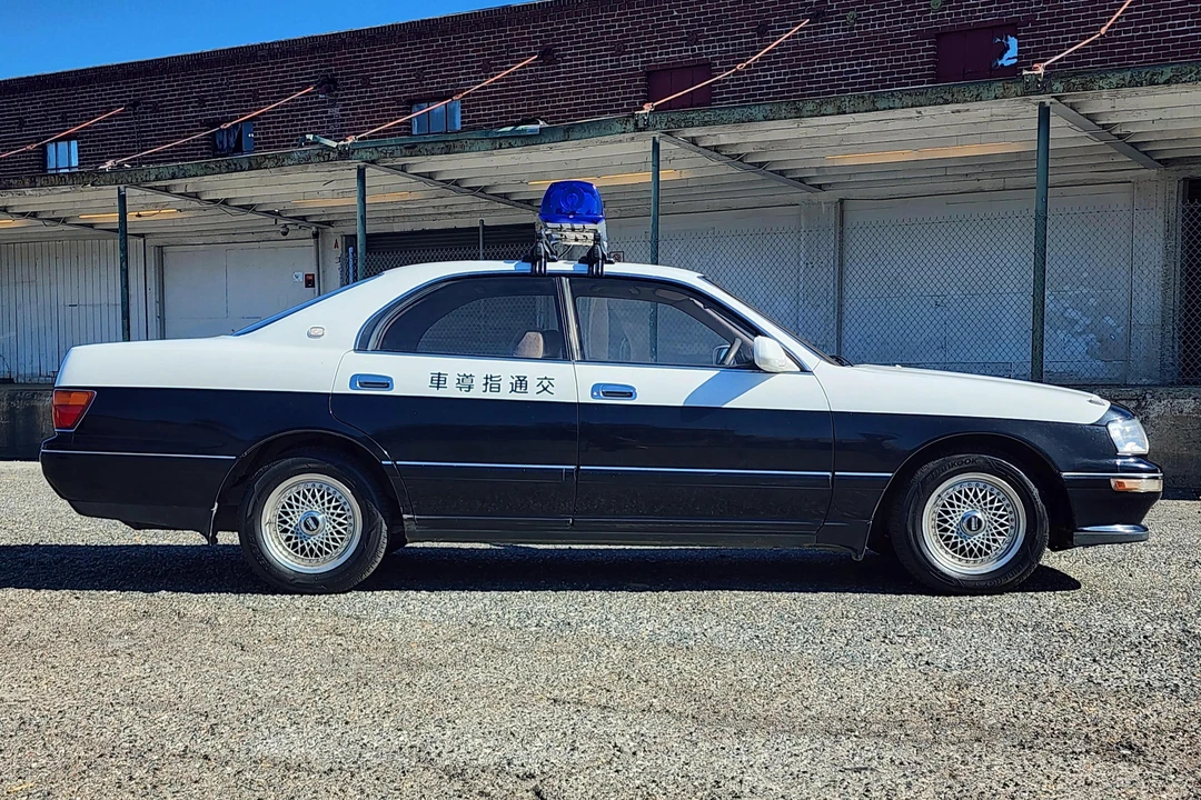 1994 Toyota Crown 10th Gen - Image 3 of 31