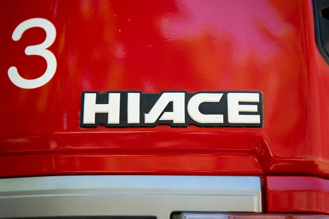 1994 Toyota HiAce 4th Gen - Image 16 of 31