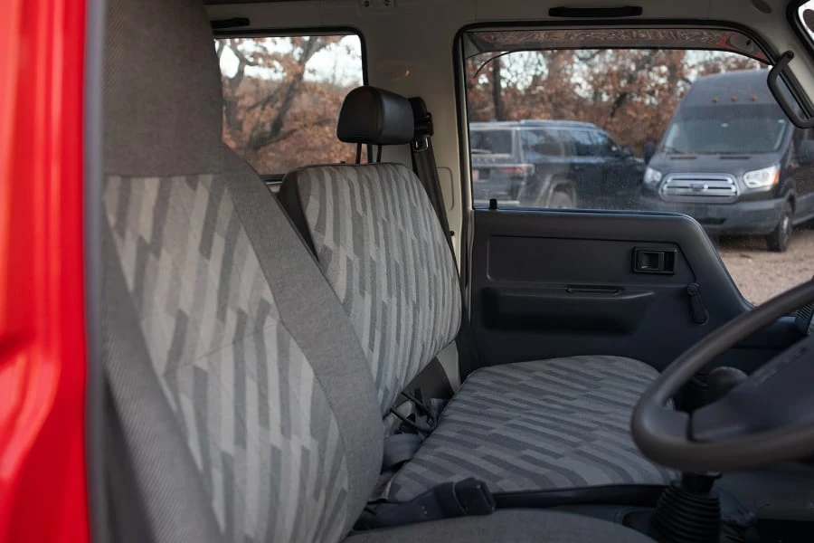 1994 Toyota HiAce 4th Gen - Image 27 of 31
