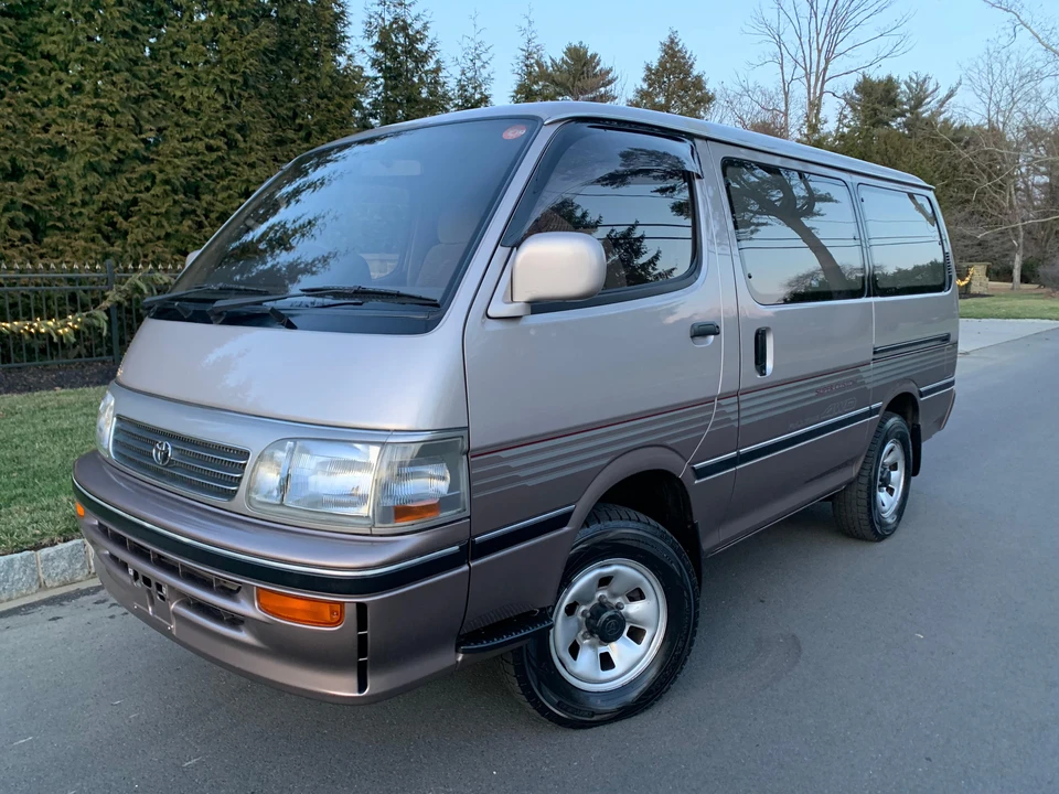 1994 Toyota HiAce 4th Gen - Image 7 of 31