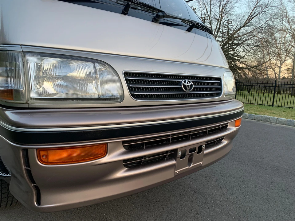 1994 Toyota HiAce 4th Gen - Image 21 of 31