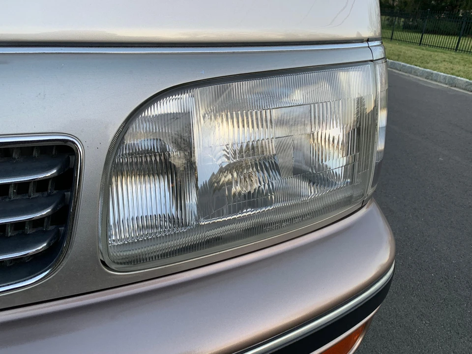 1994 Toyota HiAce 4th Gen - Image 25 of 31
