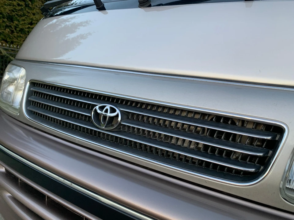 1994 Toyota HiAce 4th Gen - Image 24 of 31