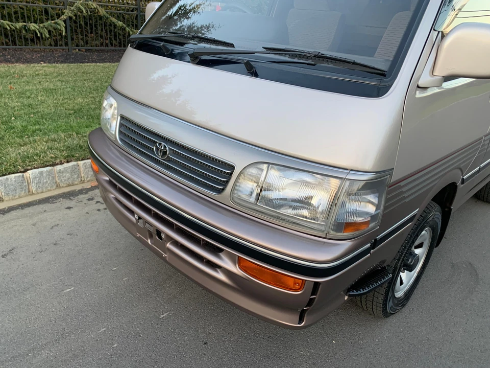 1994 Toyota HiAce 4th Gen - Image 27 of 31