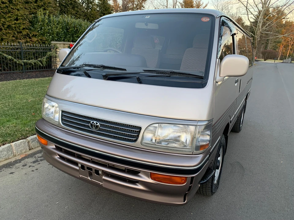 1994 Toyota HiAce 4th Gen - Image 6 of 31