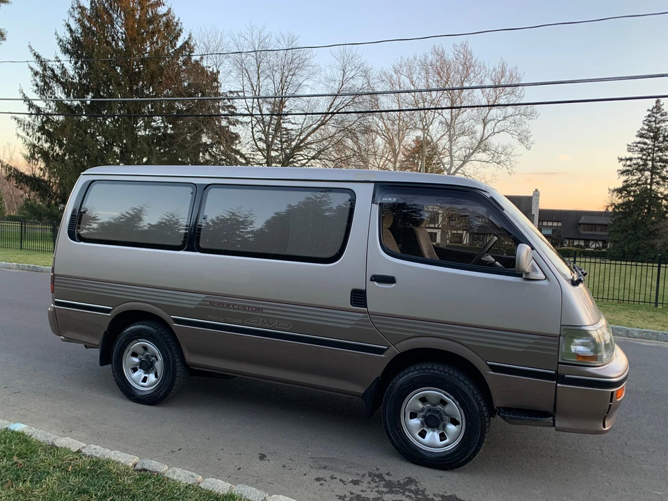 1994 Toyota HiAce 4th Gen - Image 17 of 31