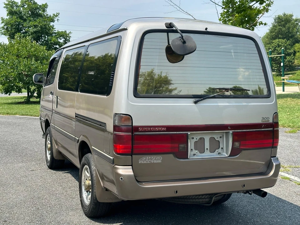 1994 Toyota HiAce 3rd Gen - Image 30 of 31