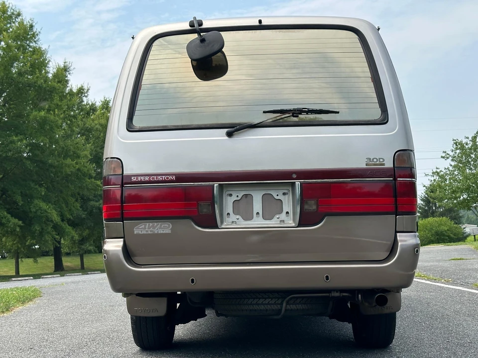 1994 Toyota HiAce 3rd Gen - Image 31 of 31