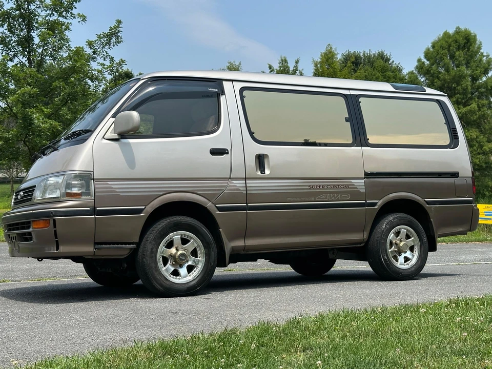 1994 Toyota HiAce 3rd Gen - Image 18 of 31