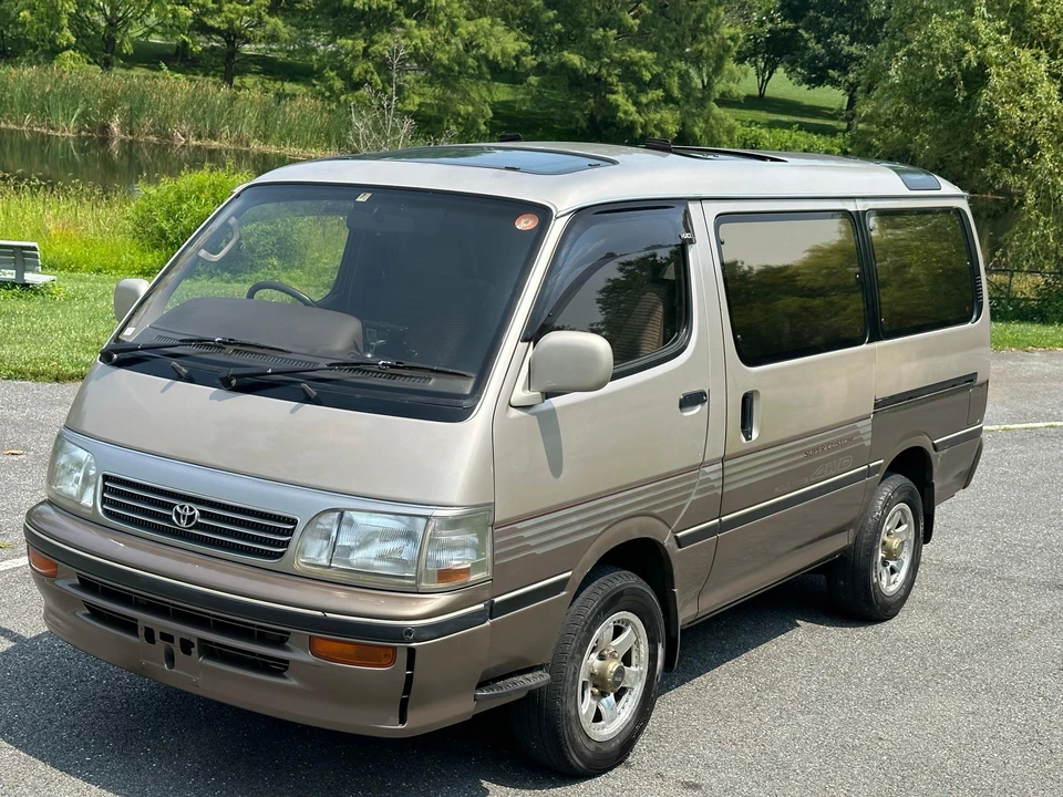 1994 Toyota HiAce 3rd Gen - Image 13 of 31