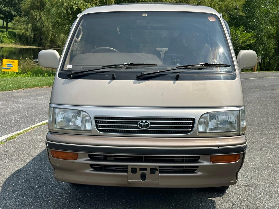 1994 Toyota HiAce 3rd Gen - Image 6 of 31