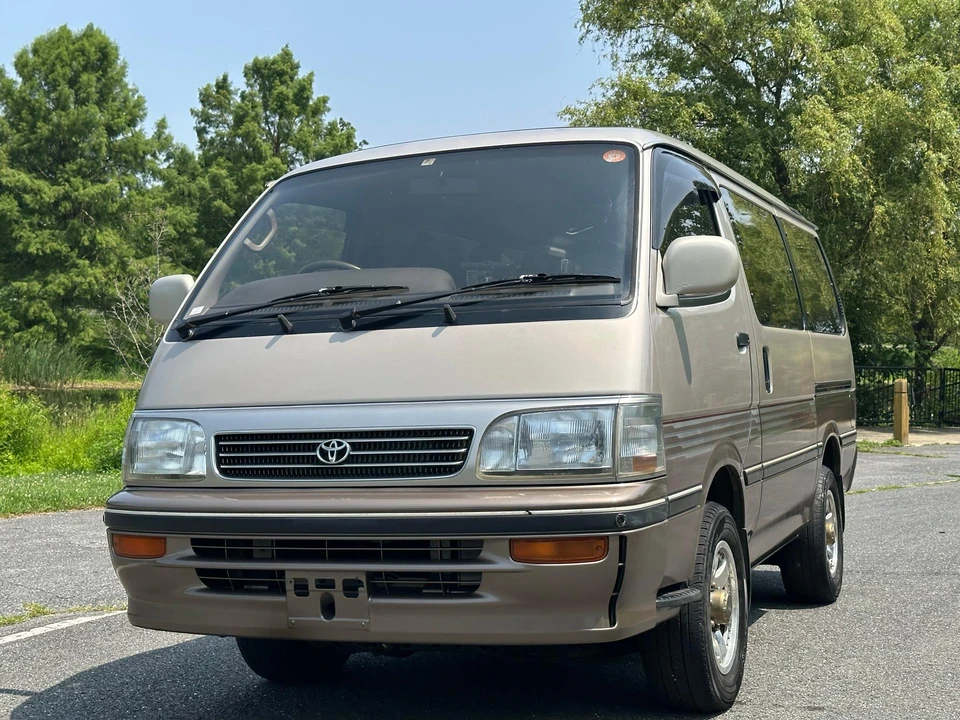 1994 Toyota HiAce 3rd Gen - Image 10 of 31
