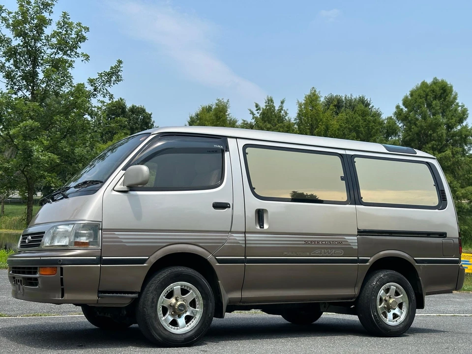1994 Toyota HiAce 3rd Gen - Image 19 of 31