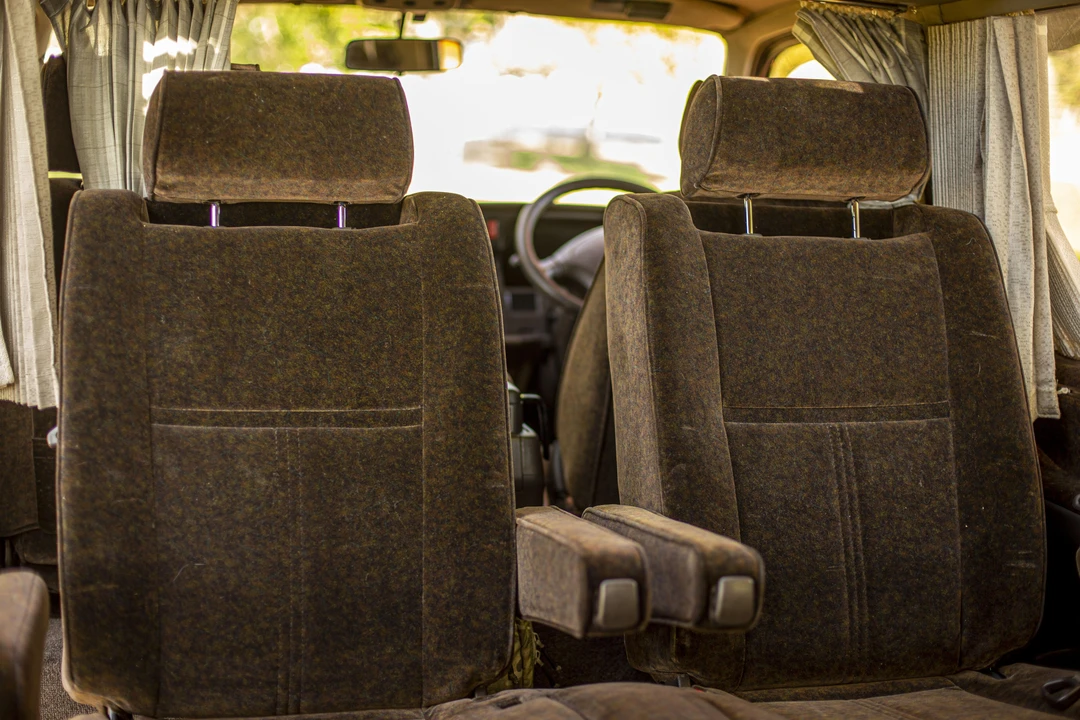 1994 Toyota HiAce 4th Gen - Image 26 of 31