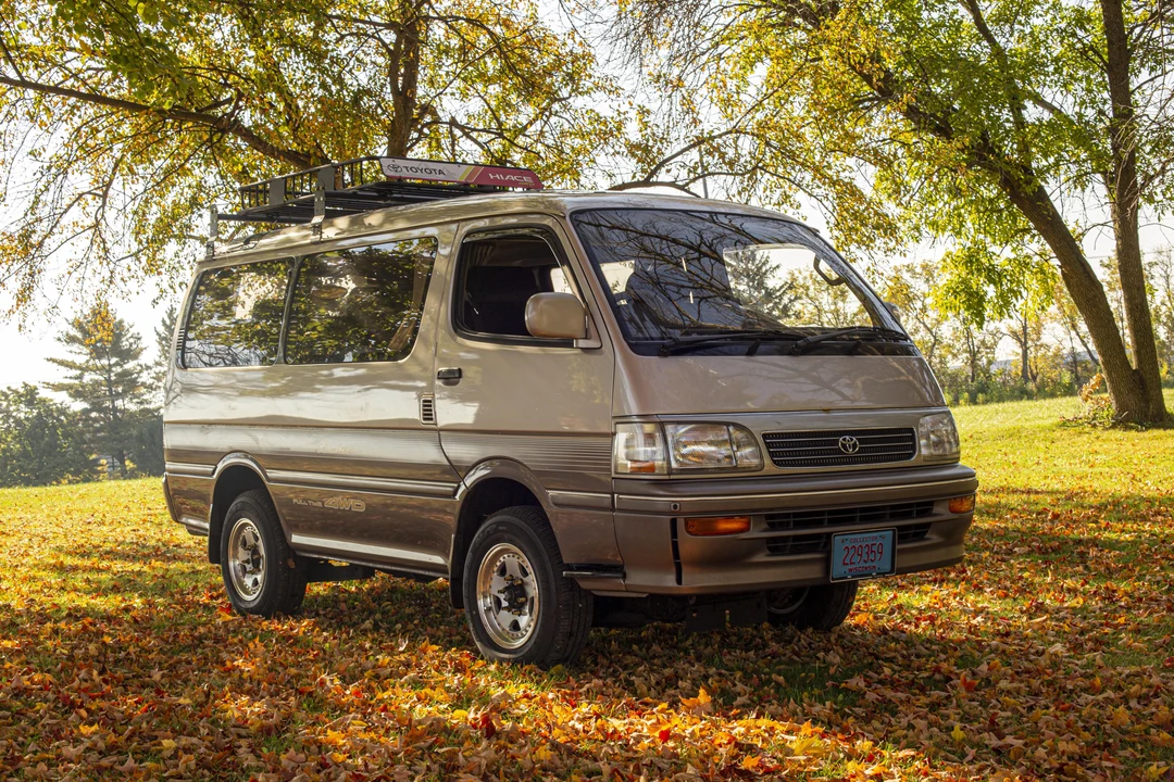 1994 Toyota HiAce 4th Gen - Image 10 of 31