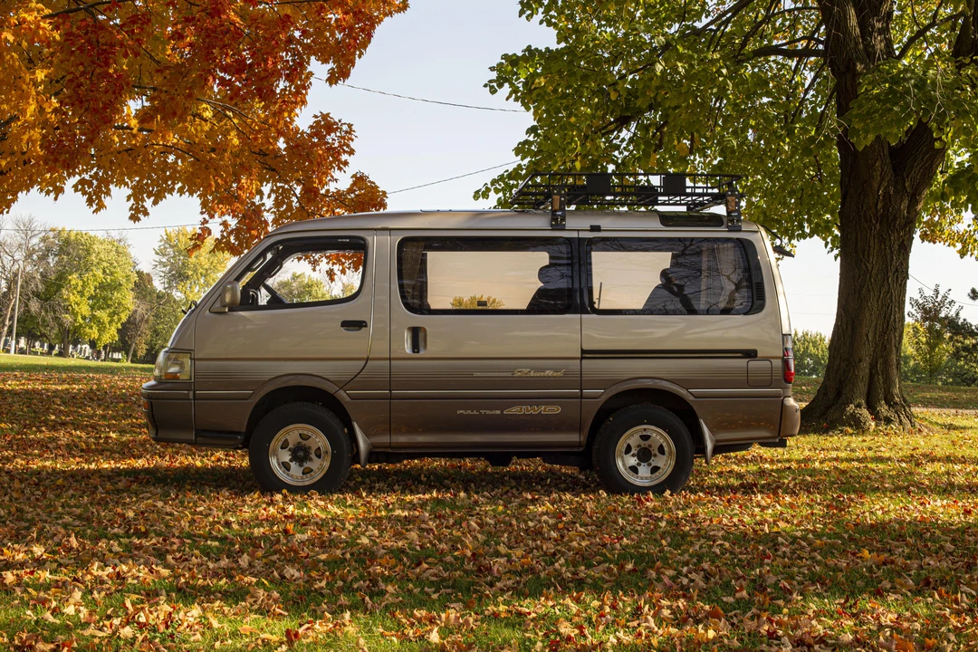1994 Toyota HiAce 4th Gen - Image 6 of 31