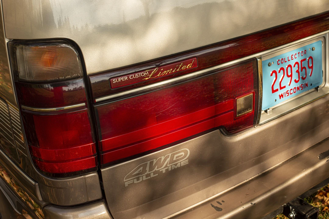 1994 Toyota HiAce 4th Gen - Image 14 of 31