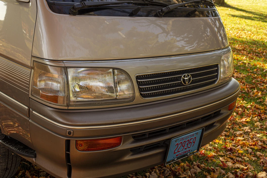 1994 Toyota HiAce 4th Gen - Image 19 of 31