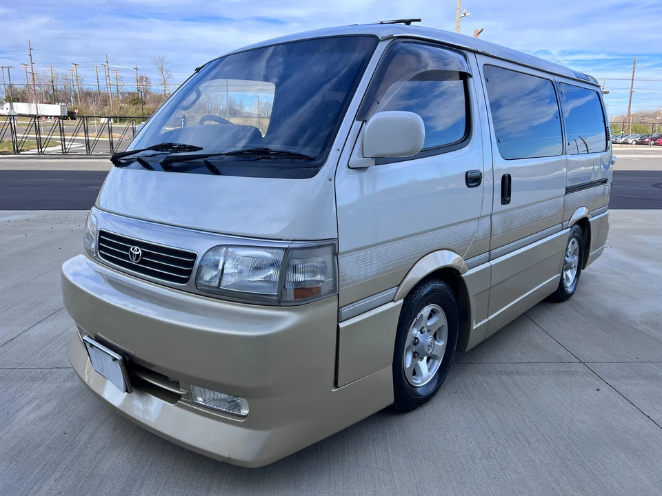 1994 Toyota HiAce 4th Gen - Image 7 of 26