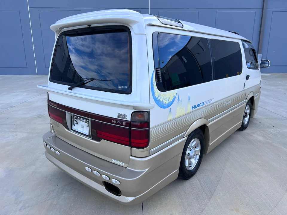 1994 Toyota HiAce 4th Gen - Image 14 of 26