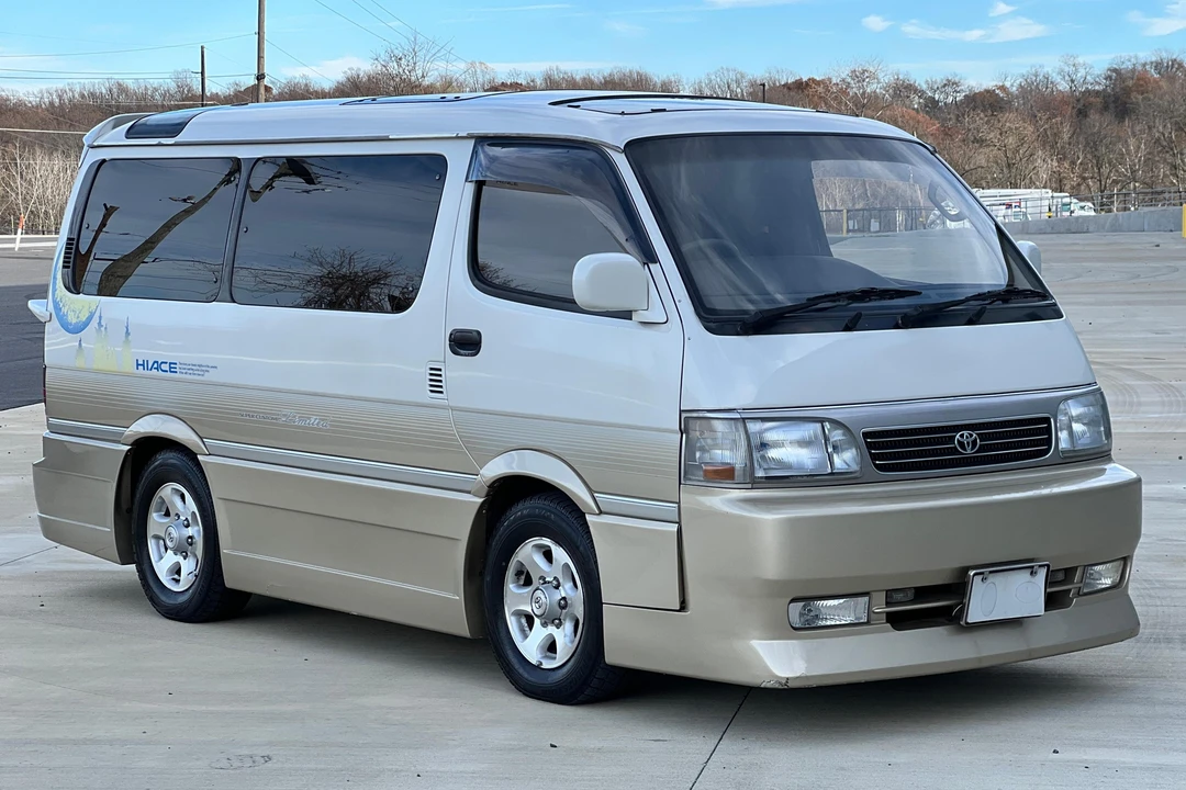 1994 Toyota HiAce 4th Gen - Image 18 of 26