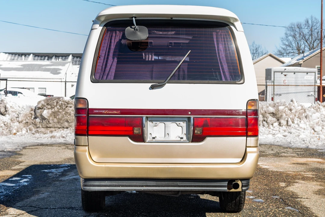 1994 Toyota HiAce 4th Gen - Image 5 of 31