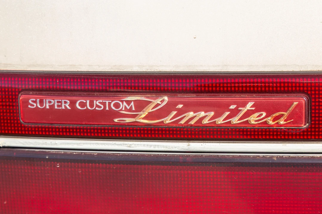 1994 Toyota HiAce 4th Gen - Image 18 of 31