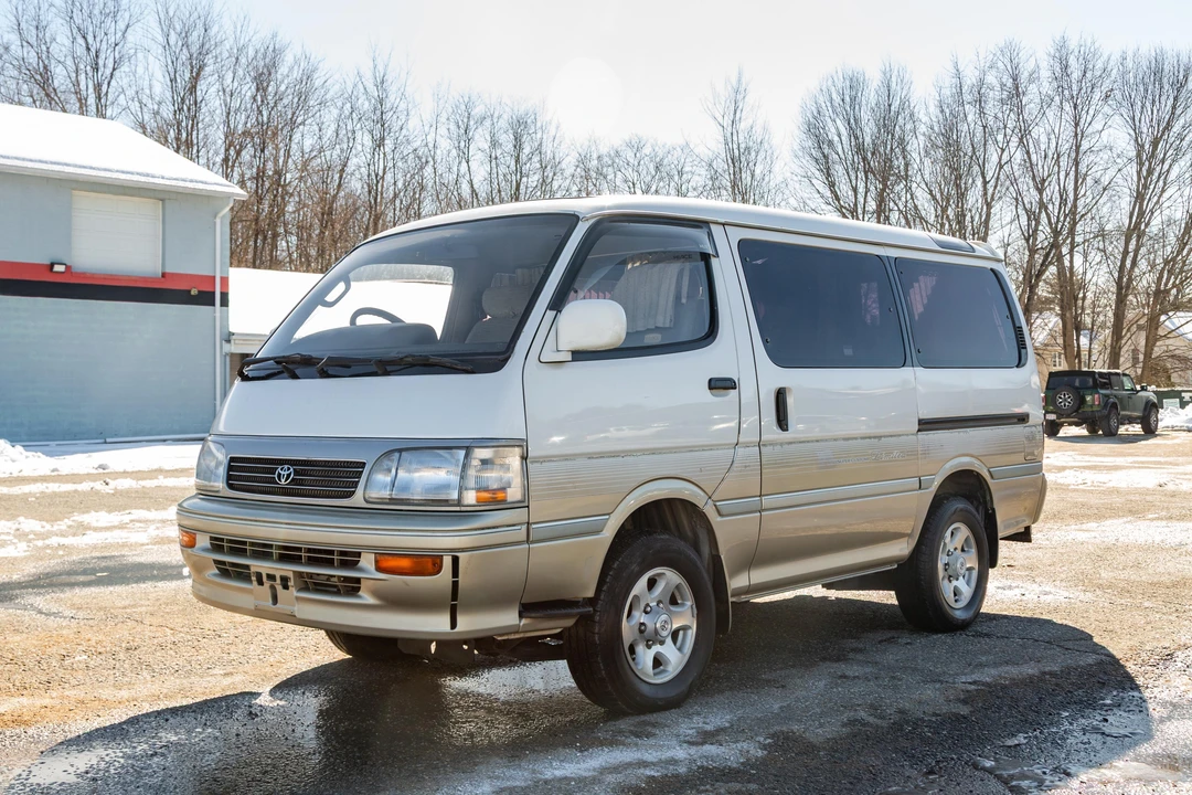 1994 Toyota HiAce 4th Gen - Image 6 of 31
