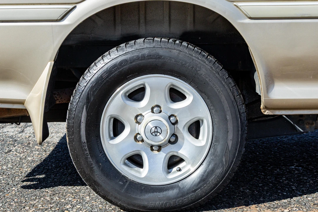 1994 Toyota HiAce 4th Gen - Image 29 of 31