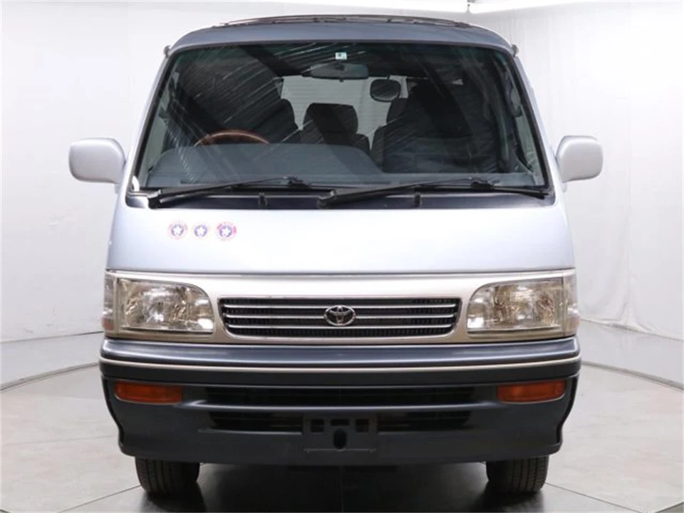 1994 Toyota HiAce 4th Gen - Image 3 of 31