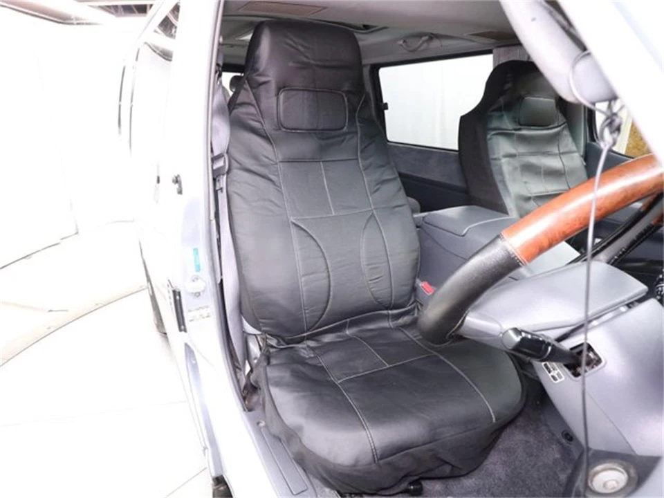 1994 Toyota HiAce 4th Gen - Image 16 of 31