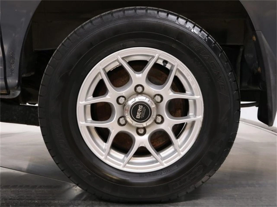 1994 Toyota HiAce 4th Gen - Image 27 of 31