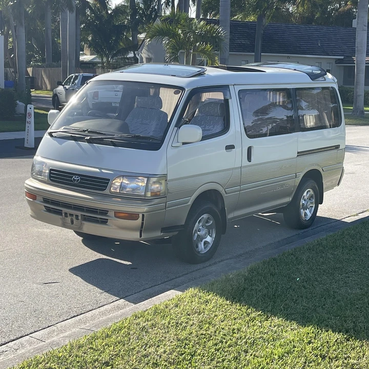 1994 Toyota HiAce 3rd Gen - Image 6 of 12