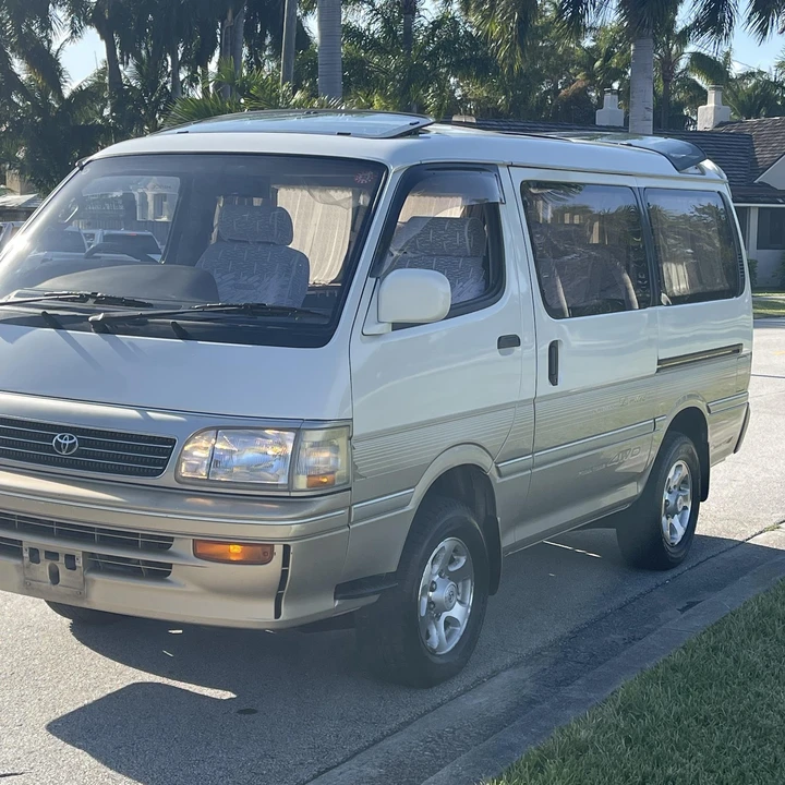 1994 Toyota HiAce 3rd Gen - Image 5 of 12