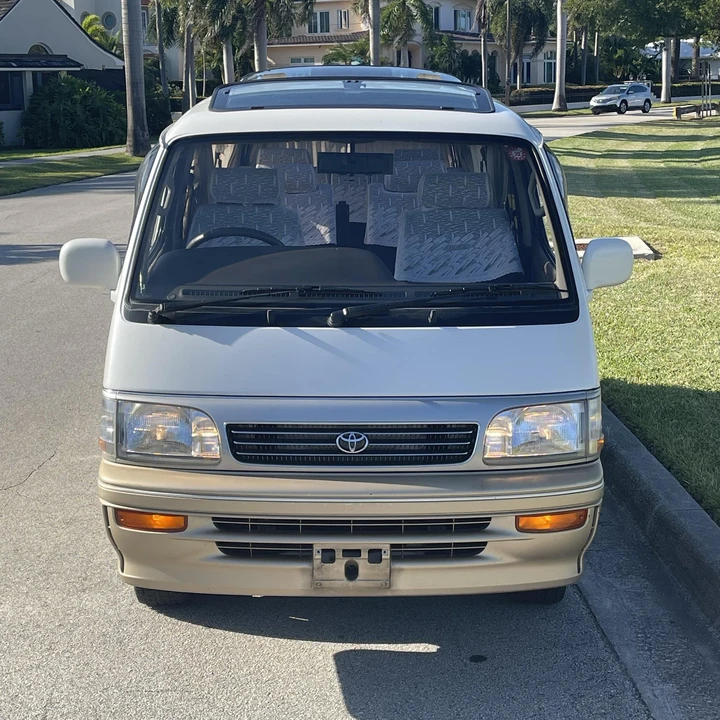 1994 Toyota HiAce 3rd Gen - Image 4 of 12