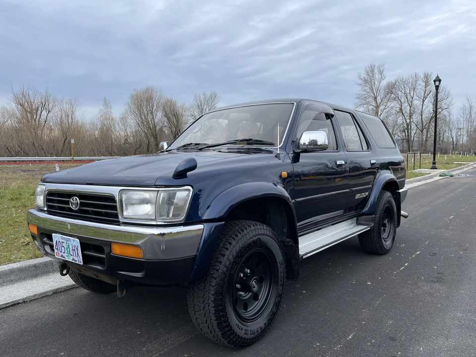1994 Toyota Hilux 5th Gen - Image 10 of 31