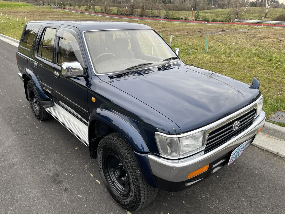 1994 Toyota Hilux 5th Gen - Image 18 of 31