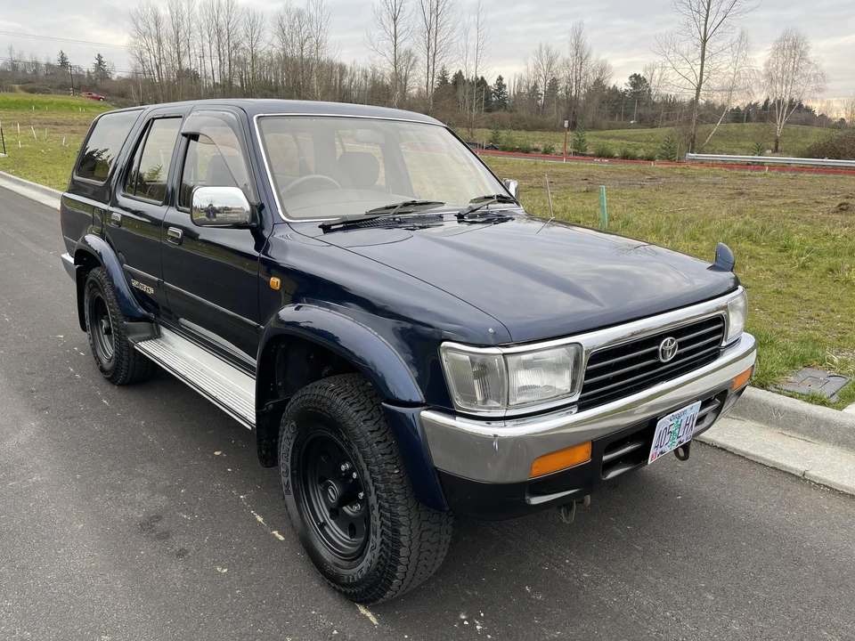 1994 Toyota Hilux 5th Gen - Image 17 of 31